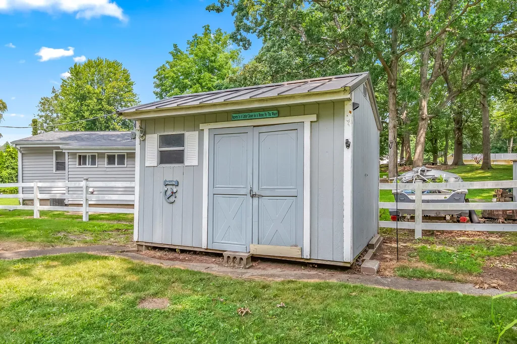 482 Swan Lane Ovid Township MI 49036