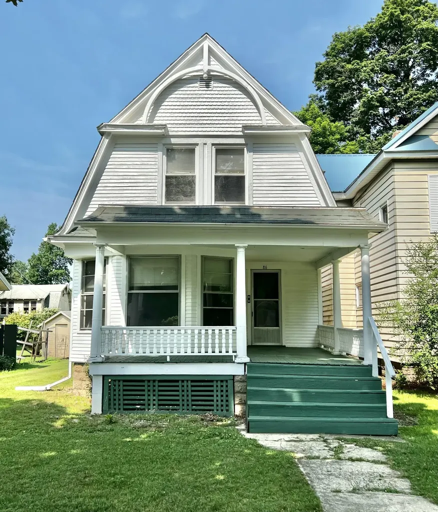 86 S Howell Street Hillsdale City MI 49242
