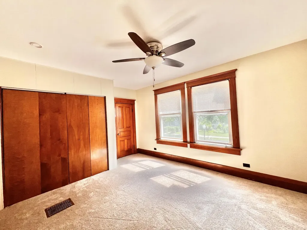 86 S Howell Street Hillsdale City MI 49242