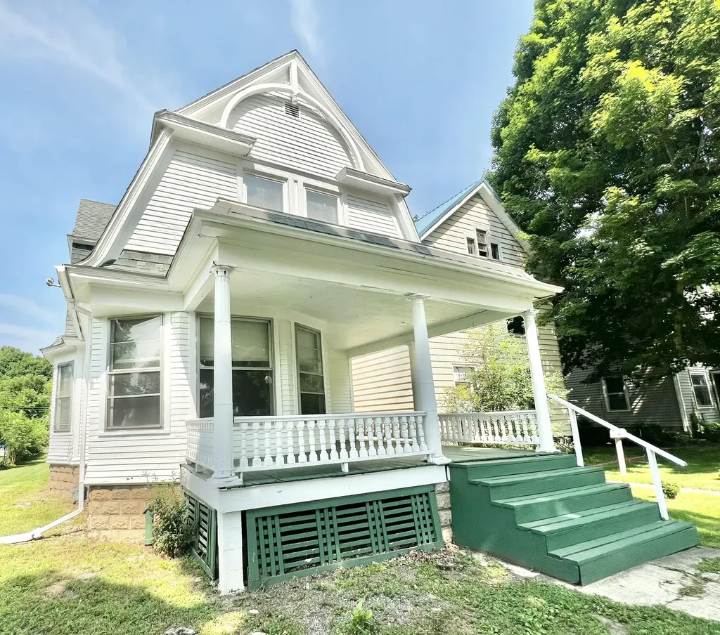 86 S Howell Street Hillsdale City MI 49242