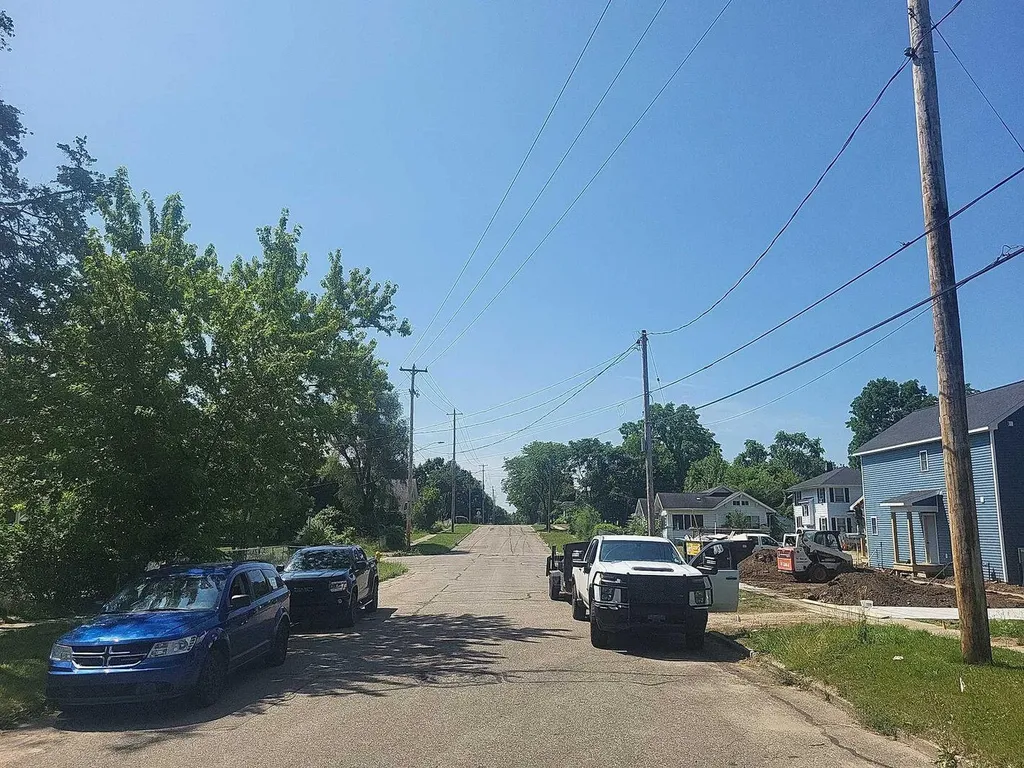 186 Howland Street Battle Creek City MI 49037