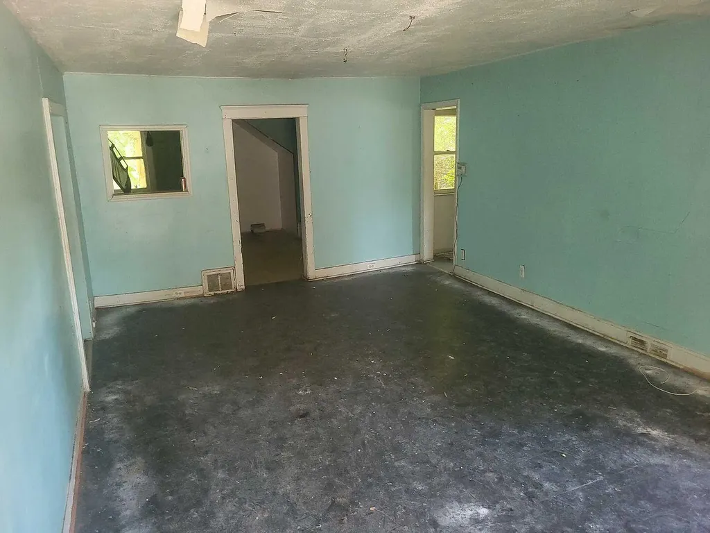 186 Howland Street Battle Creek City MI 49037