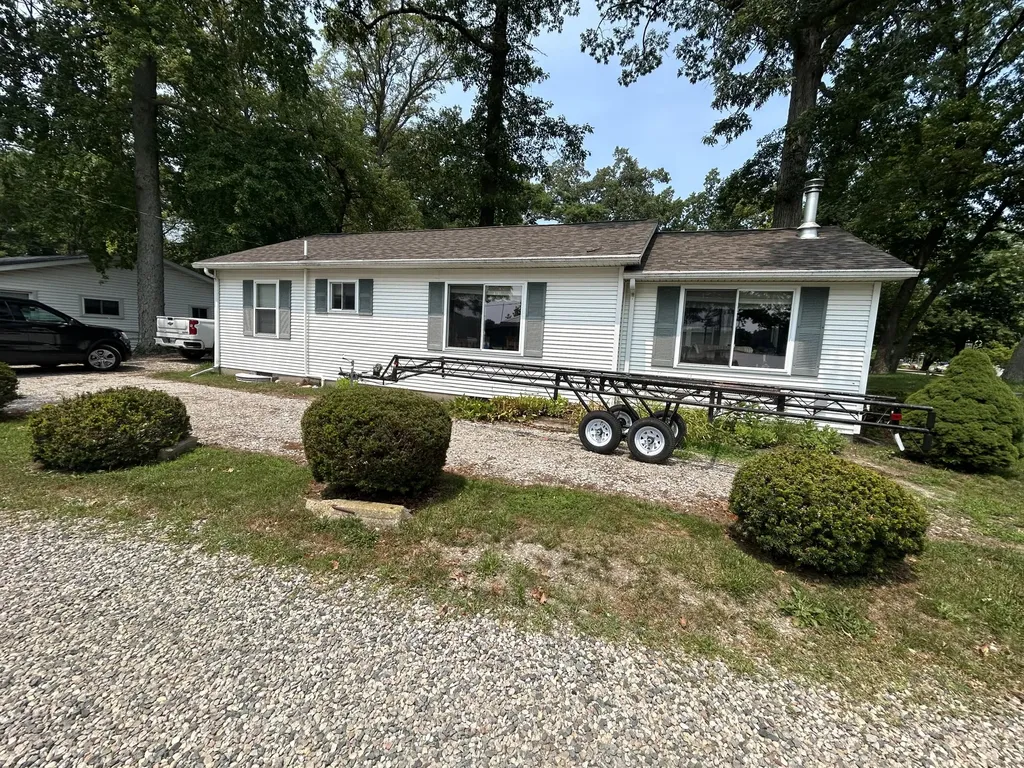 12232 Maple Hillsdale Co. Street Camden Township MI 49255