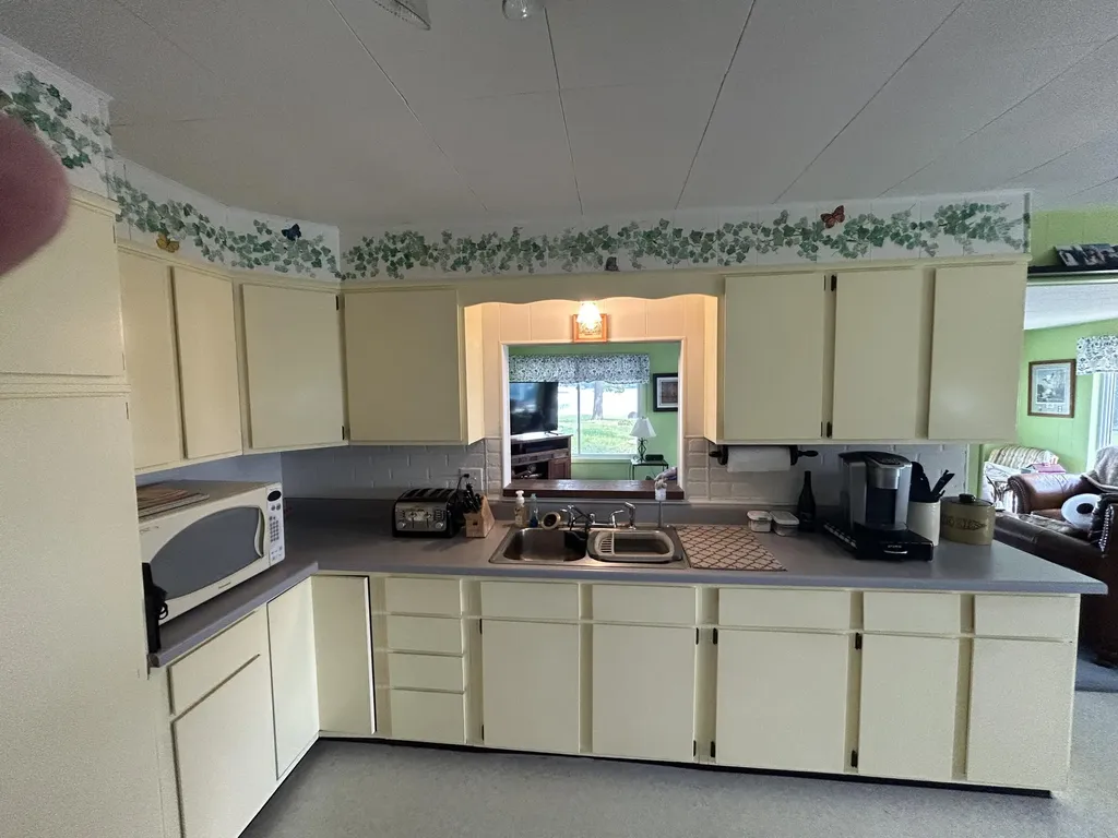 12232 Maple Hillsdale Co. Street Camden Township MI 49255
