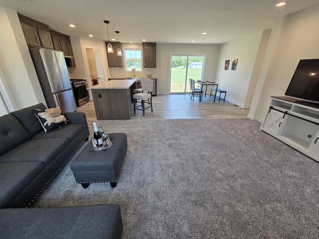 19068 W Yankee Road Reynolds Township MI 49336