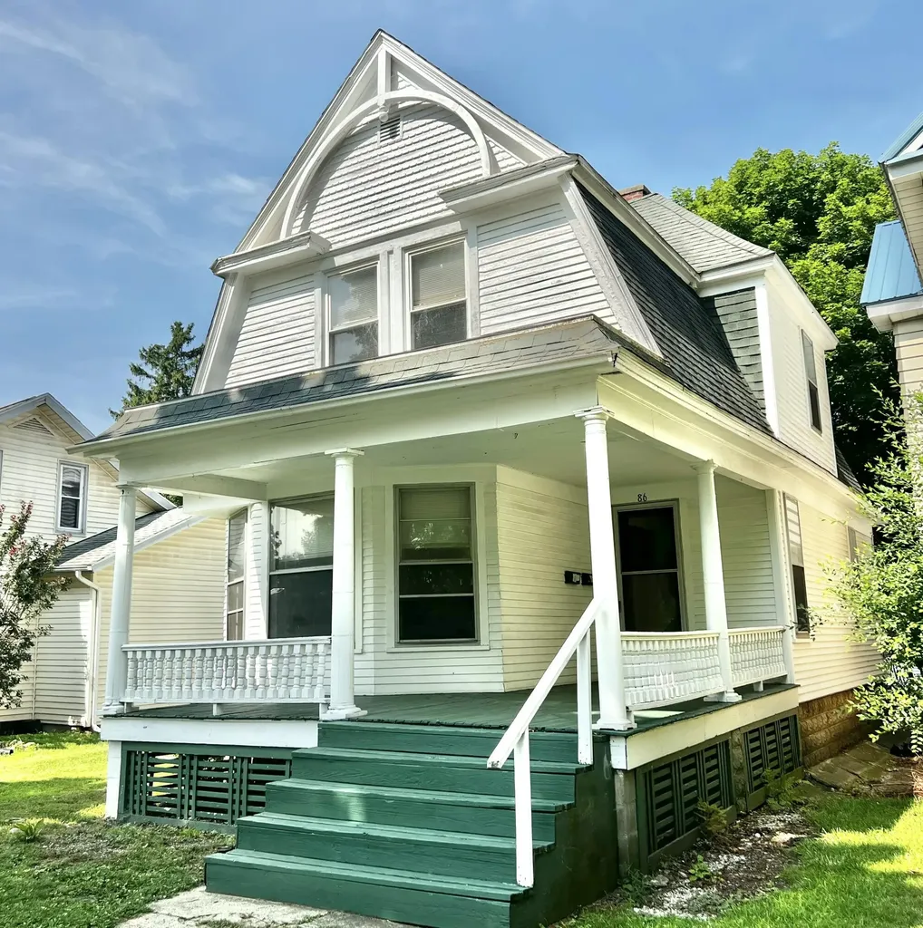 86 S Howell Street Hillsdale City MI 49242