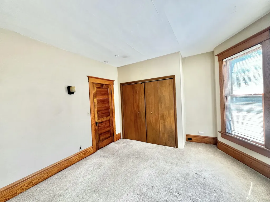 86 S Howell Street Hillsdale City MI 49242
