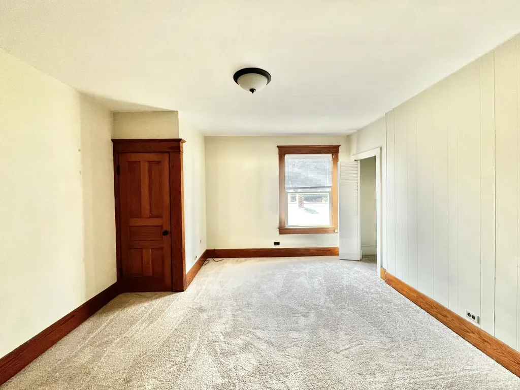 86 S Howell Street Hillsdale City MI 49242