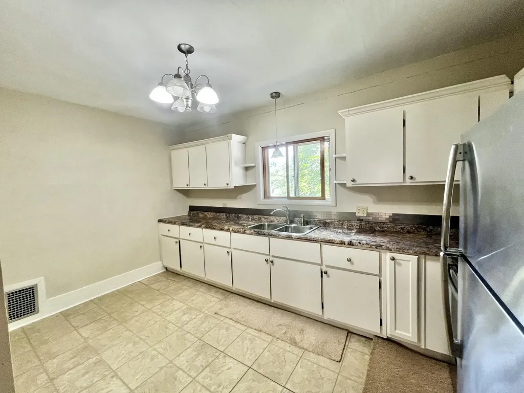86 S Howell Street Hillsdale City MI 49242