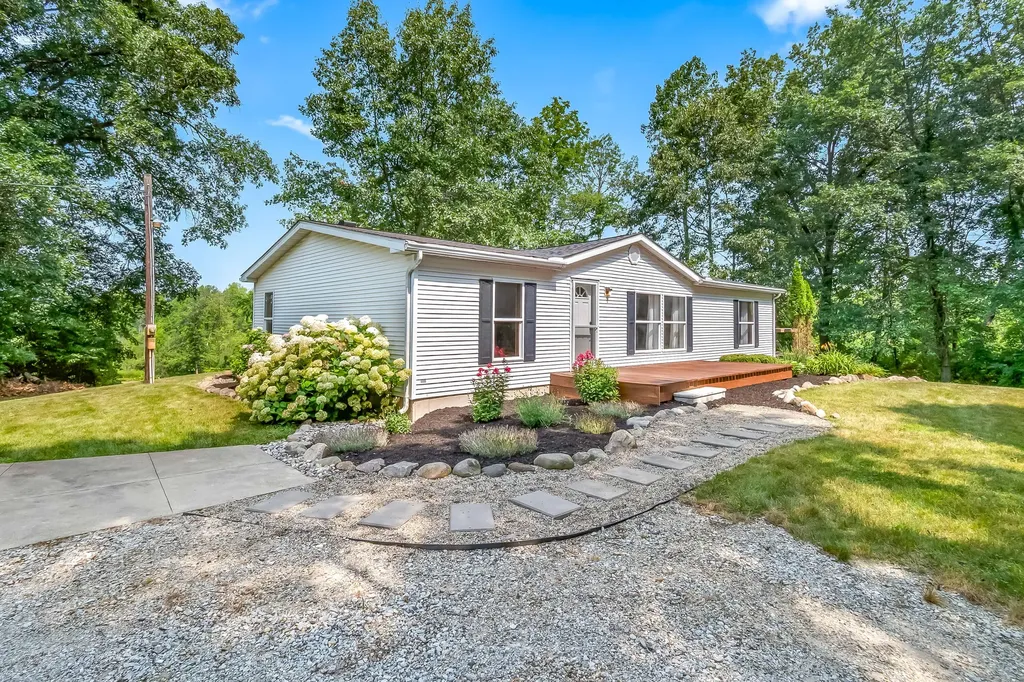 271 E Autumn Lane Kinderhook Township MI 49036