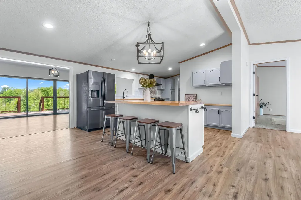 271 E Autumn Lane Kinderhook Township MI 49036