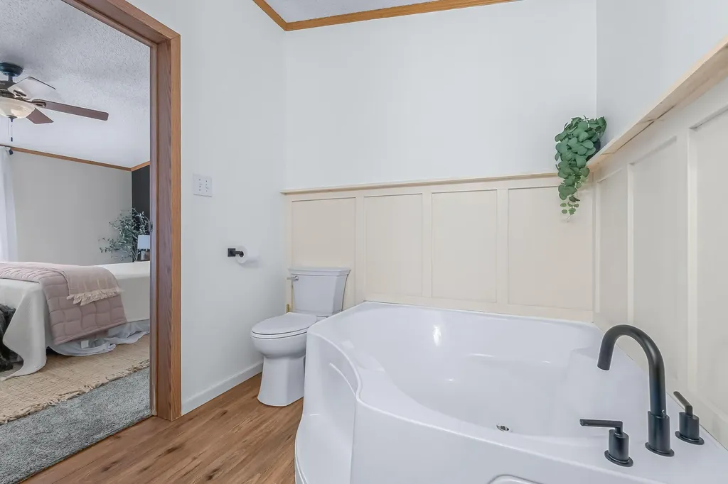 271 E Autumn Lane Kinderhook Township MI 49036