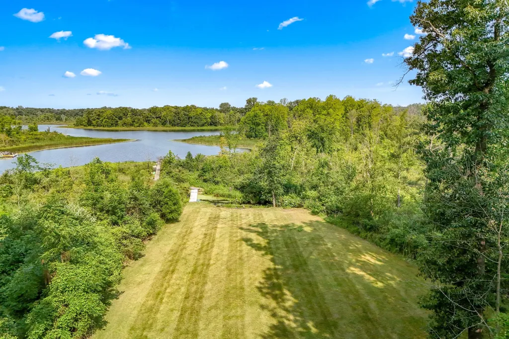 271 E Autumn Lane Kinderhook Township MI 49036