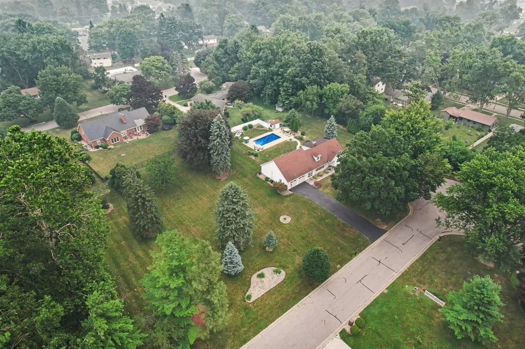 59 Ridgemoor Road Coldwater City MI 49036