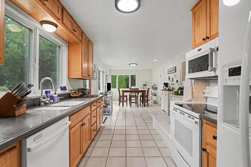 59 Ridgemoor Road Coldwater City MI 49036