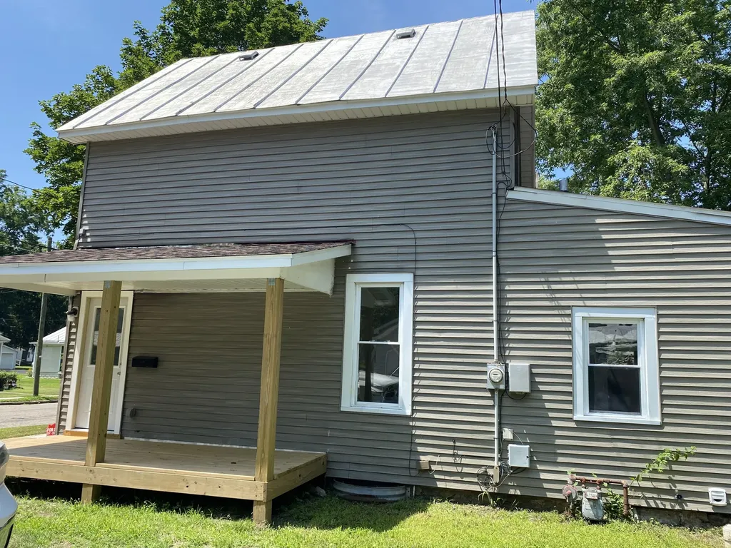 118 Peckham Street Coldwater City MI 49036