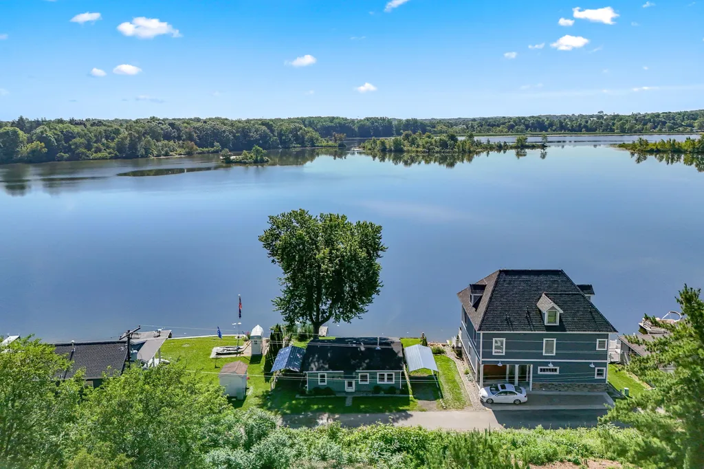 185 Bluegill Lane Coldwater City MI 49036