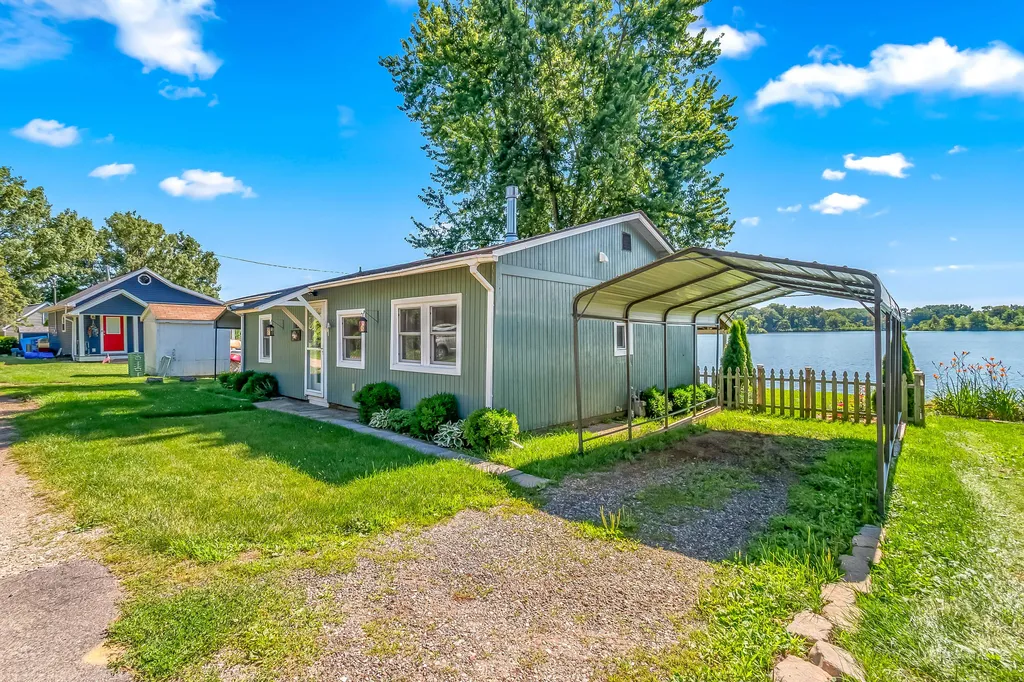 185 Bluegill Lane Coldwater City MI 49036