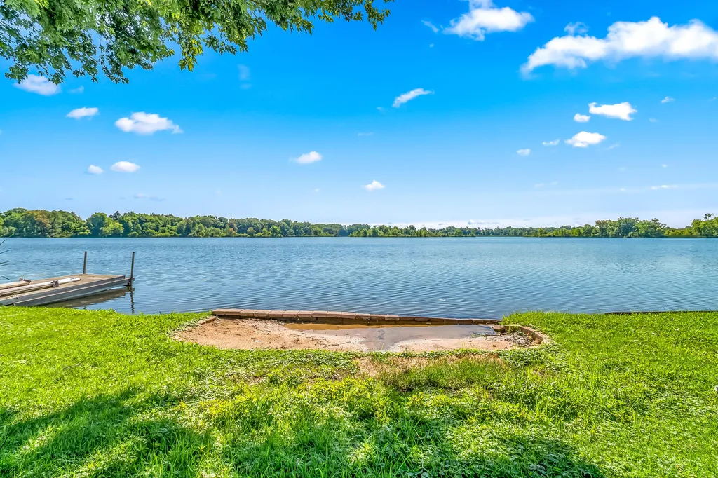 185 Bluegill Lane Coldwater City MI 49036