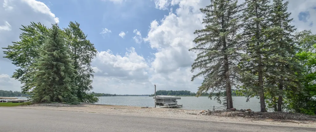 214 Narrows Road Coldwater City MI 49036