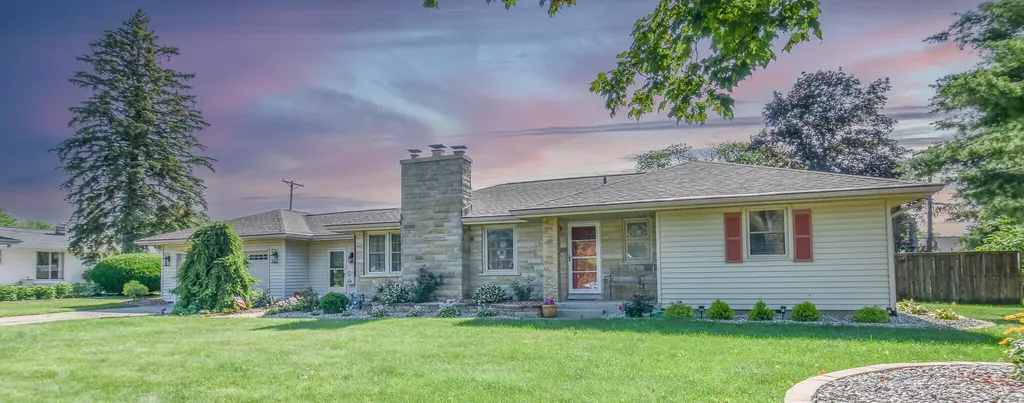 210 Maplecrest Street Sturgis City MI 49091