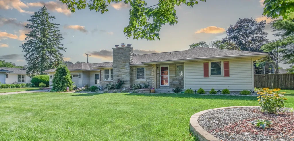 210 Maplecrest Street Sturgis City MI 49091