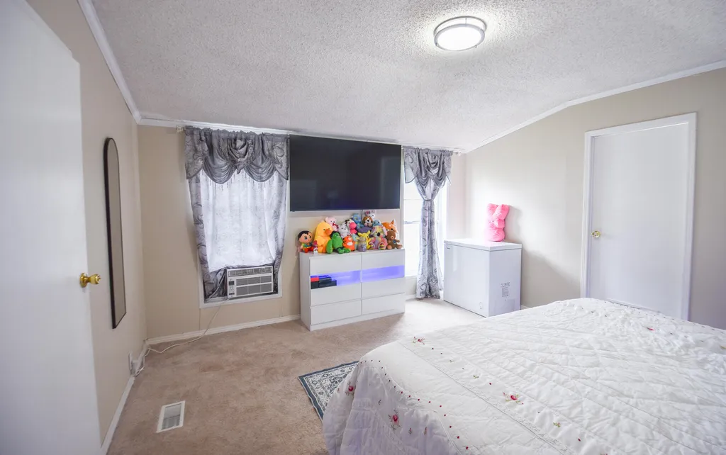 2856 W Carleton Road Hillsdale City MI 49242