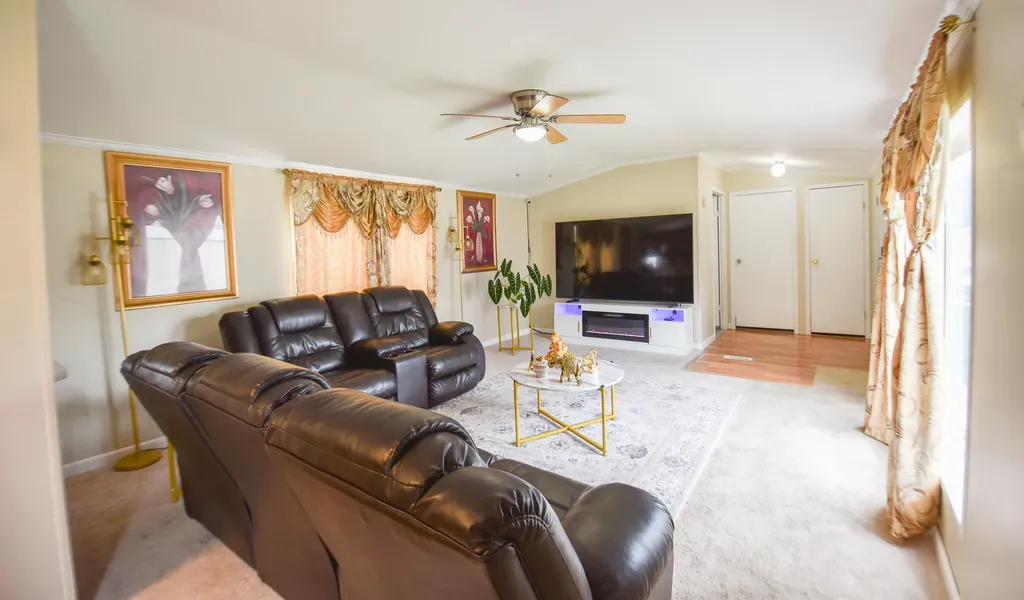 2856 W Carleton Road Hillsdale City MI 49242