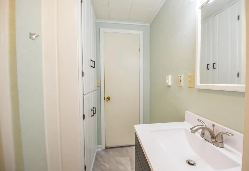 11 E Liberty Street Quincy Village MI 49082