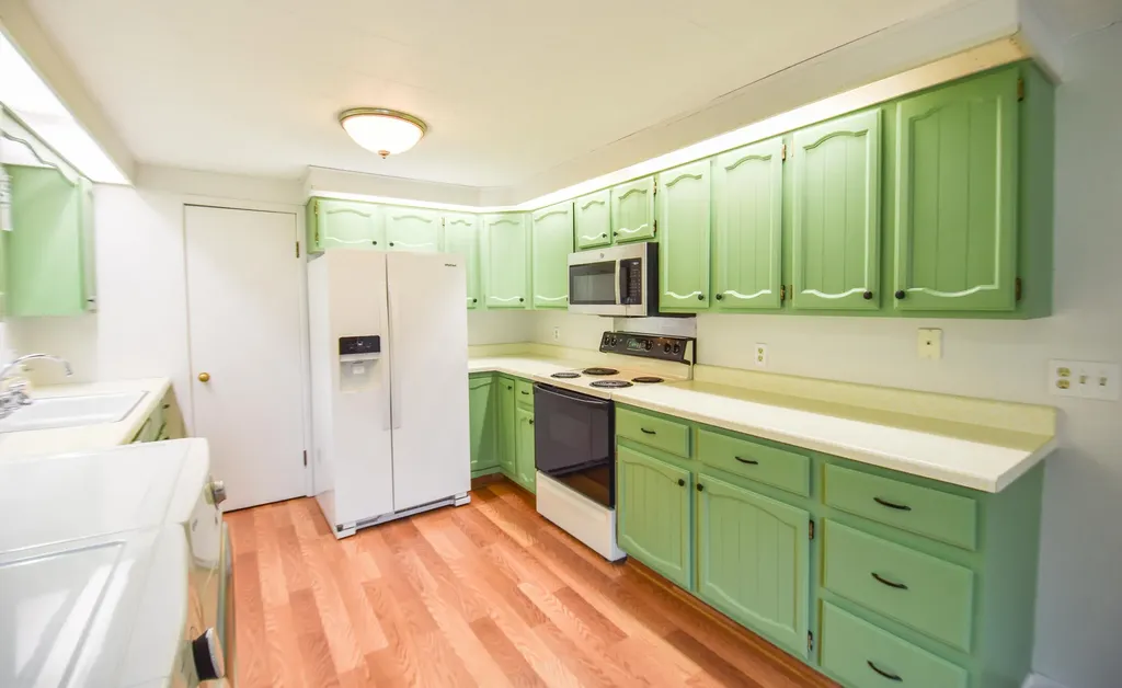 11 E Liberty Street Quincy Village MI 49082