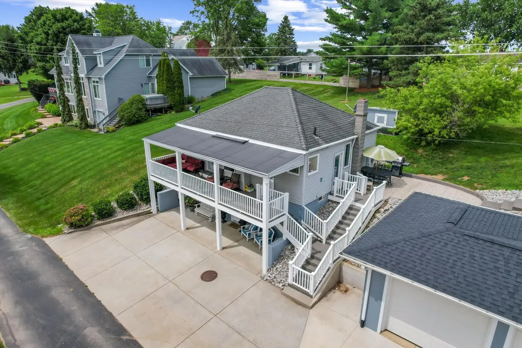 190 Blue Gill Lane Coldwater City MI 49036