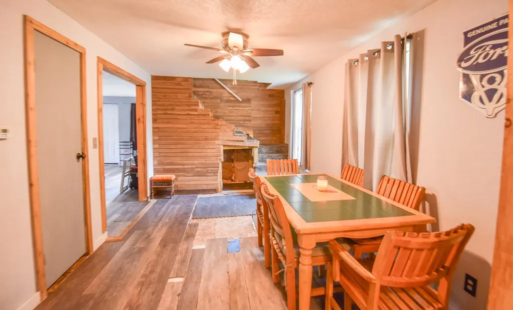 135 S Manning Street Hillsdale City MI 49242