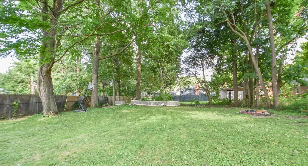 135 S Manning Street Hillsdale City MI 49242