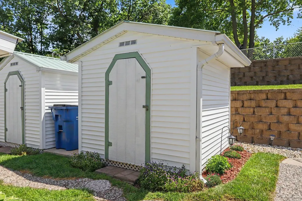 288 Paradise Island Drive Coldwater City MI 49036