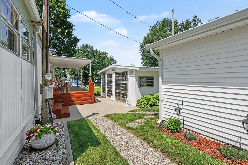288 Paradise Island Drive Coldwater City MI 49036
