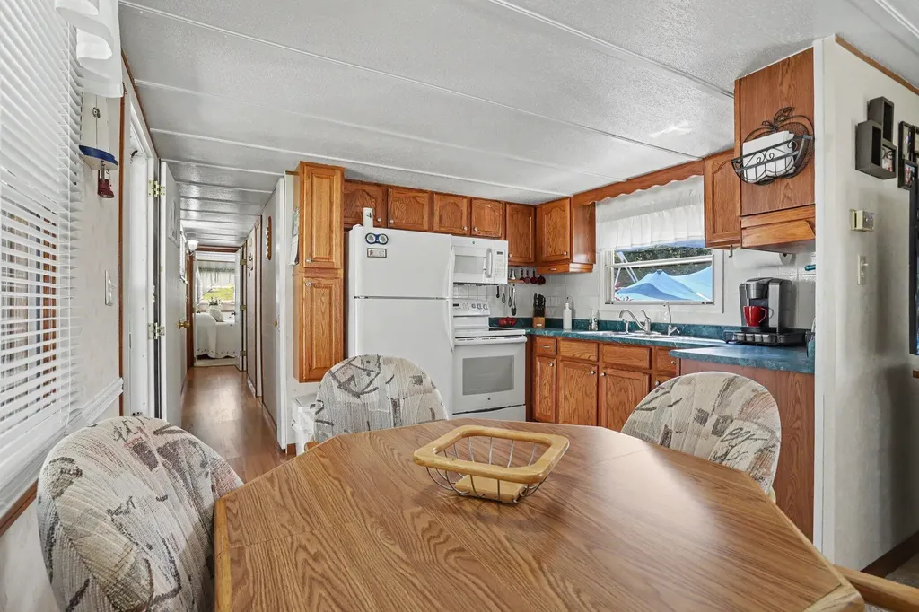 288 Paradise Island Drive Coldwater City MI 49036