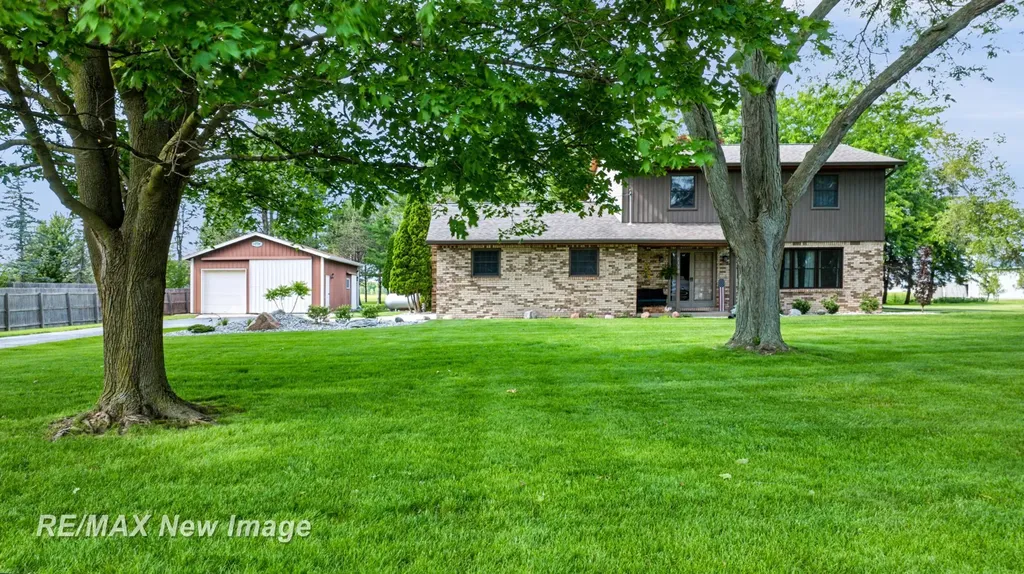 6180 W Freeland Road Frankenlust Township MI 48623