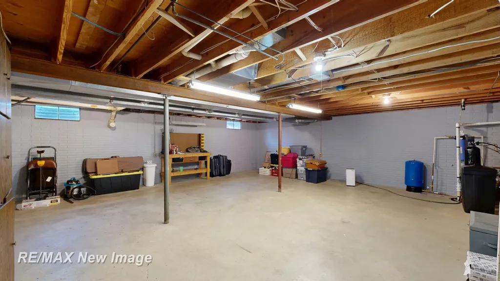 6180 W Freeland Road Frankenlust Township MI 48623