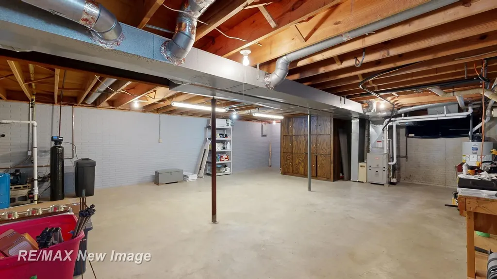 6180 W Freeland Road Frankenlust Township MI 48623