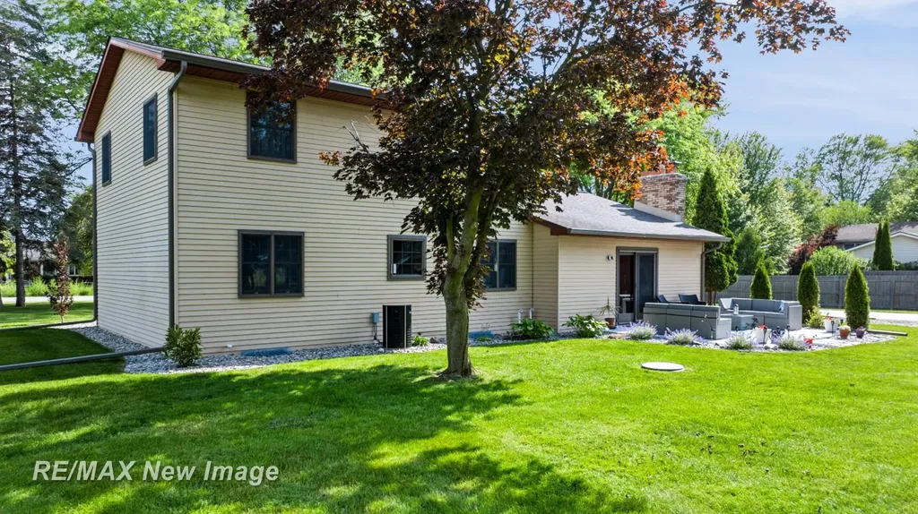 6180 W Freeland Road Frankenlust Township MI 48623
