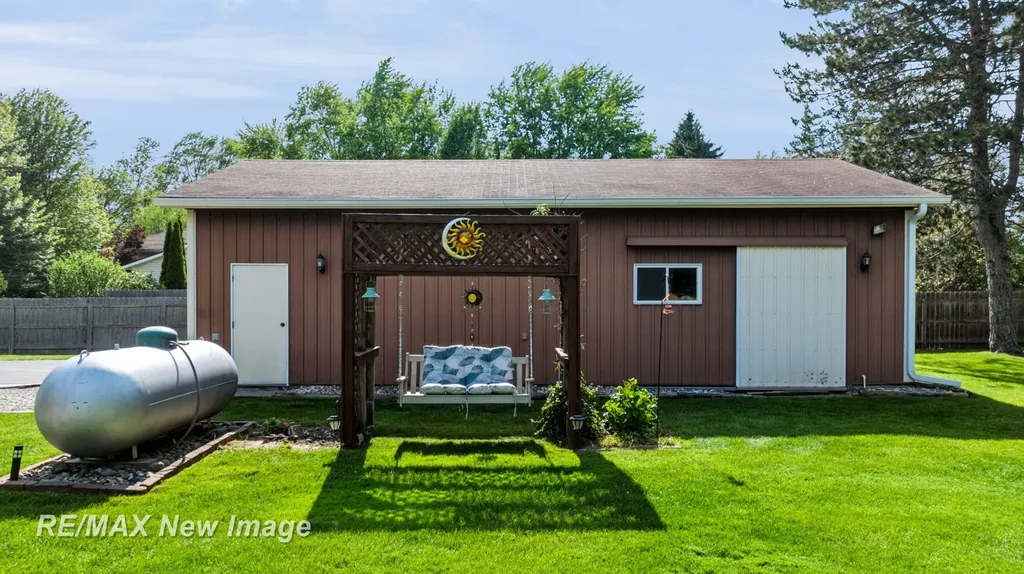 6180 W Freeland Road Frankenlust Township MI 48623