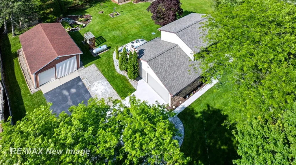 6180 W Freeland Road Frankenlust Township MI 48623
