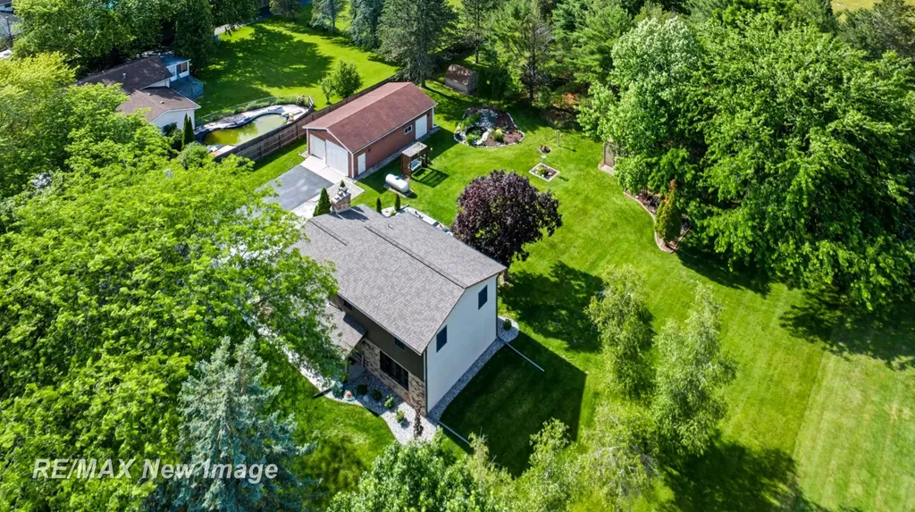 6180 W Freeland Road Frankenlust Township MI 48623