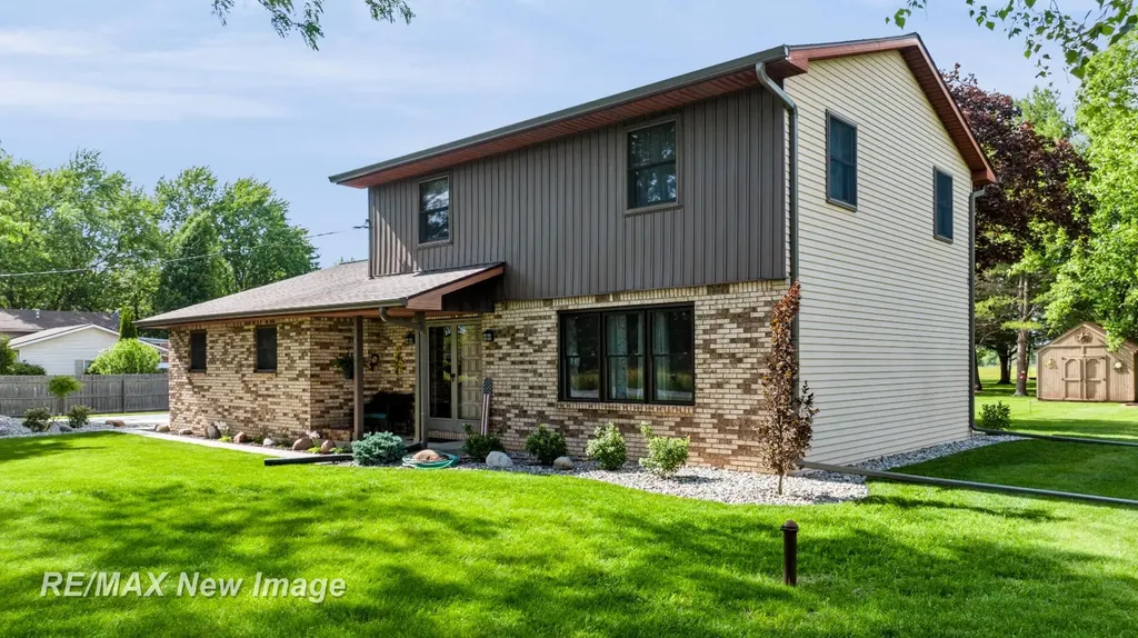 6180 W Freeland Road Frankenlust Township MI 48623