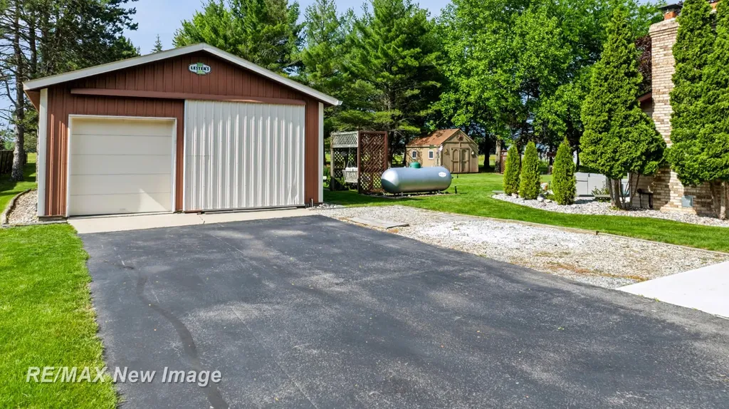 6180 W Freeland Road Frankenlust Township MI 48623