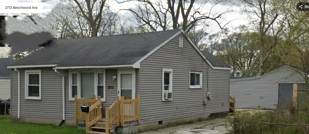 2713 Beechwood Avenue Saginaw City MI 48601