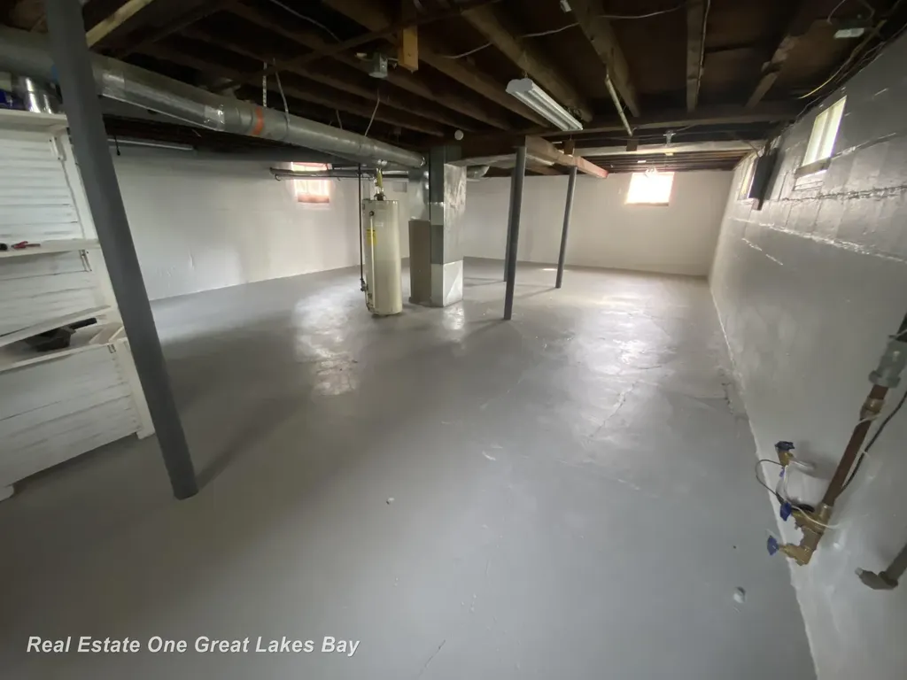 1003 Mackinaw Street Saginaw City MI 48602