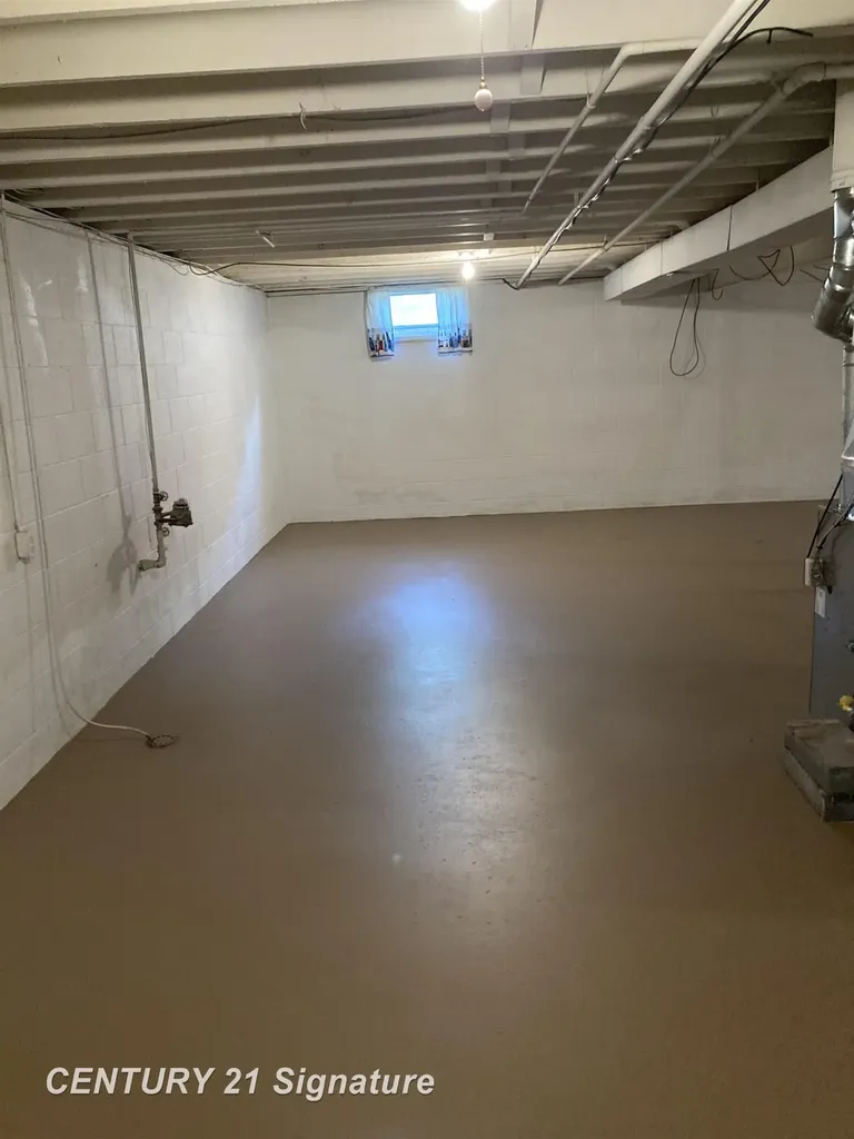 1306 Glen Road Midland City MI 48640