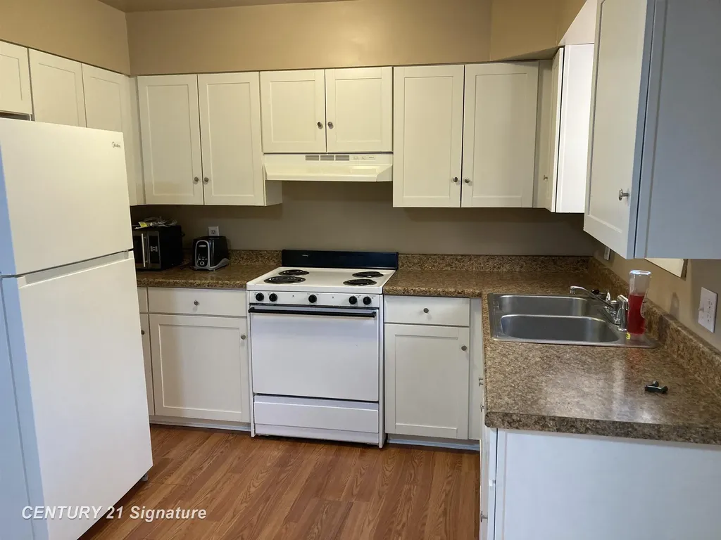 1306 Glen Road Midland City MI 48640
