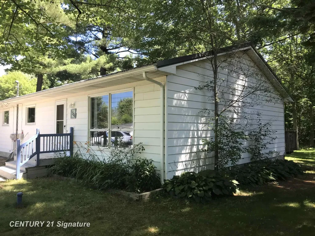 1306 Glen Road Midland City MI 48640